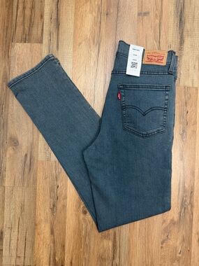 Levi's 724 High Rise Slim Straight Jeans 30x32 Gray Wash NWT